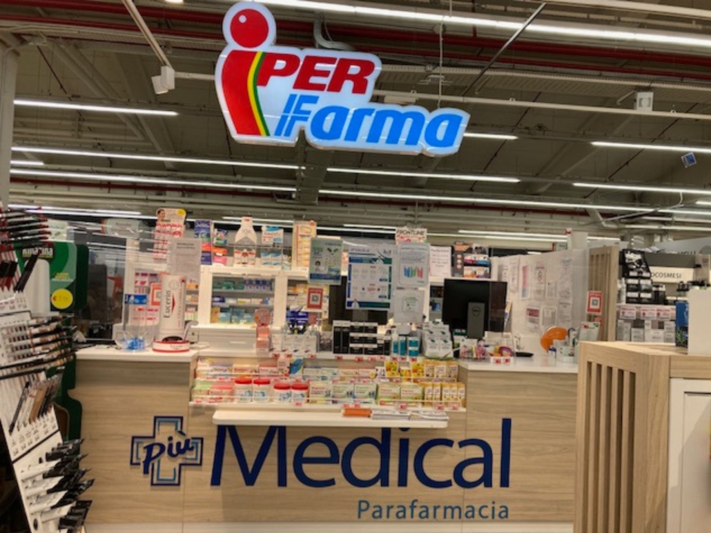 Parafarmacia Varese_Qui chiedete info ai nostri Farmacisti