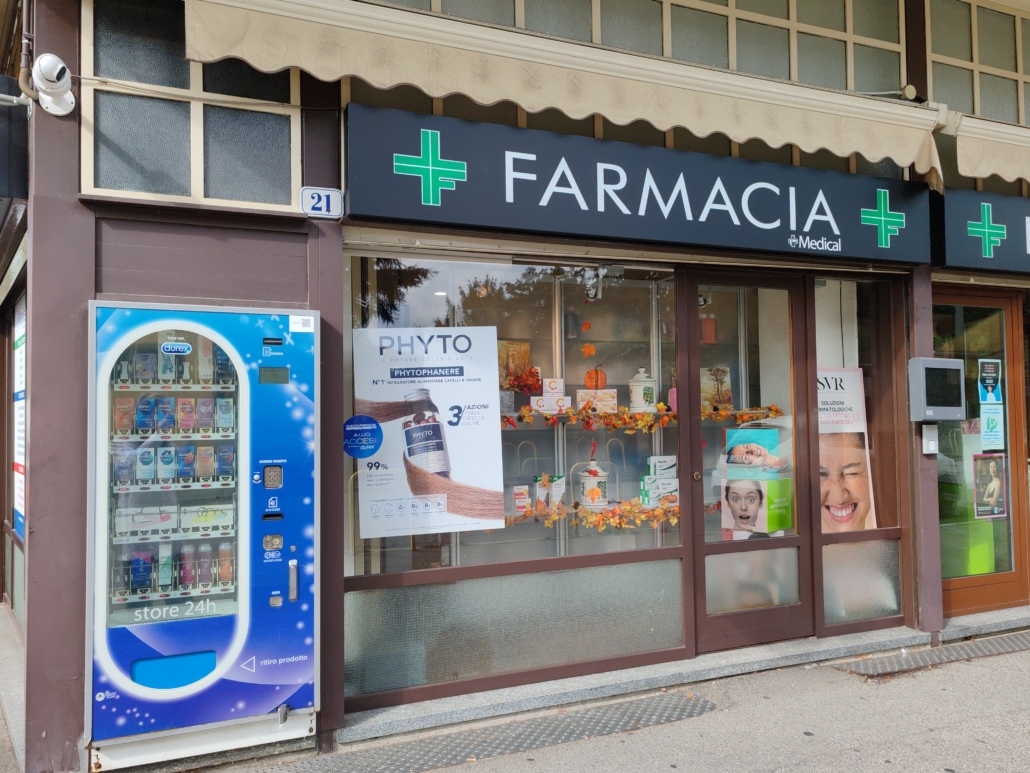 Ingresso Farmacia Lattuada